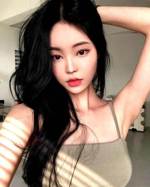 daxbin instagram image archive image