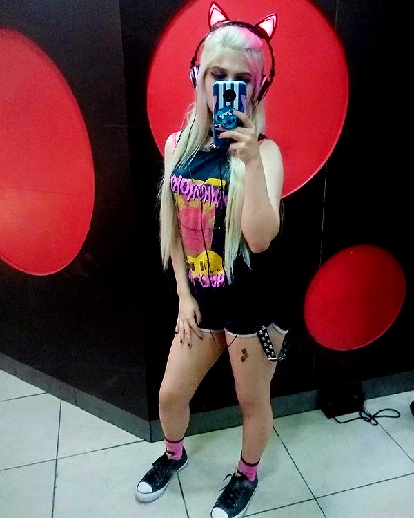lucychernov instagram image archive image