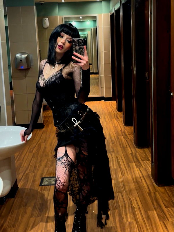scarlett_ichor instagram image archive image