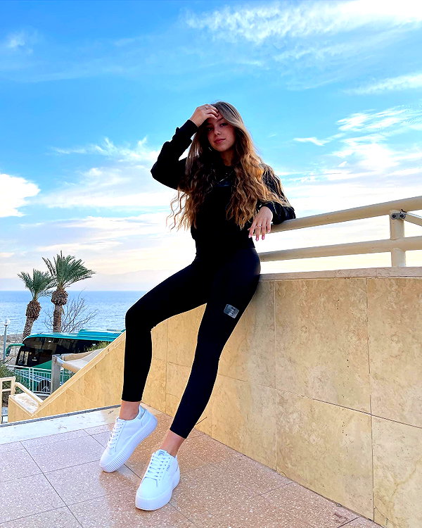 mishel_d_ instagram image archive image