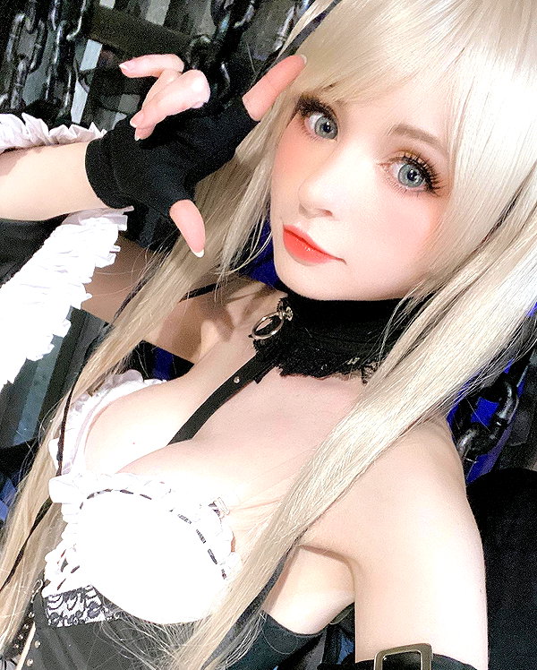 peachmilky_ instagram image archive image