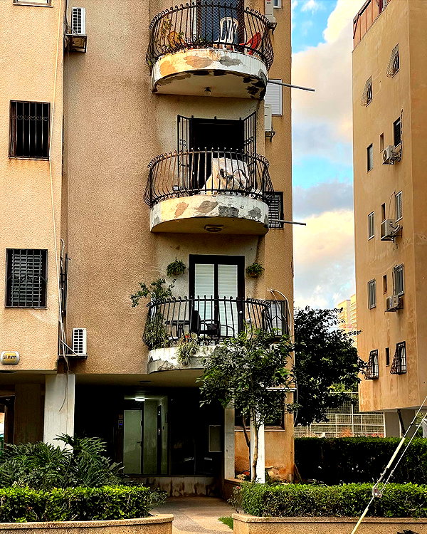 eva_romanovski instagram image archive image