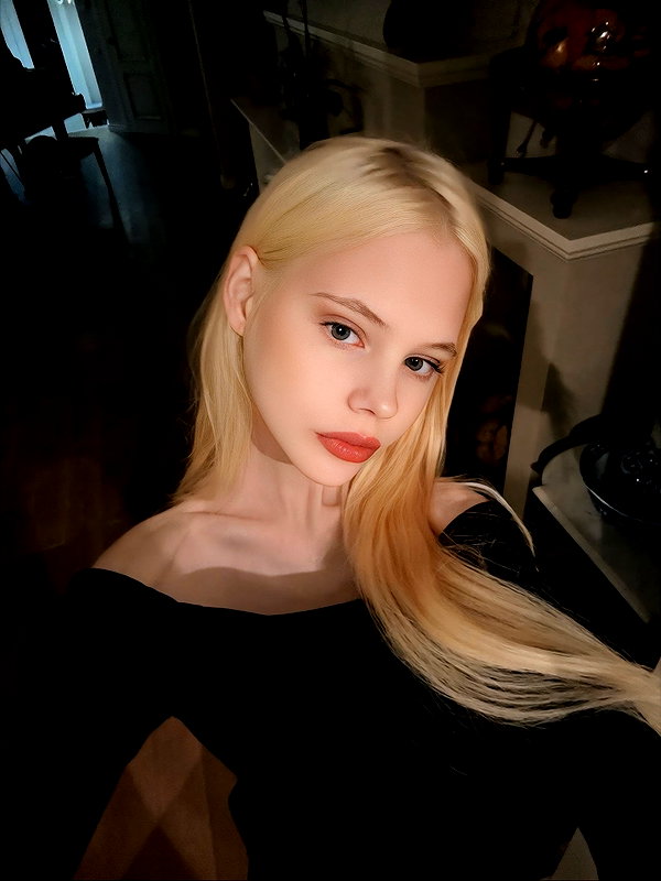 alisen.mari instagram image archive image