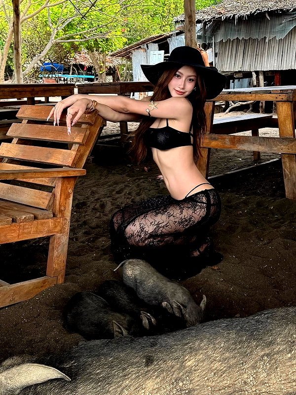 lyhythuedoxinh instagram image archive image