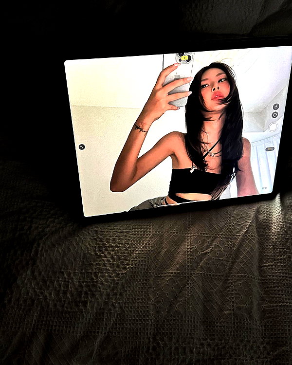ll.lu1s instagram image archive image