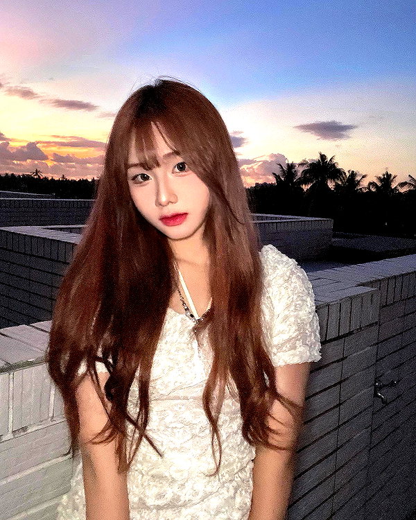 lai_931201 instagram image archive image