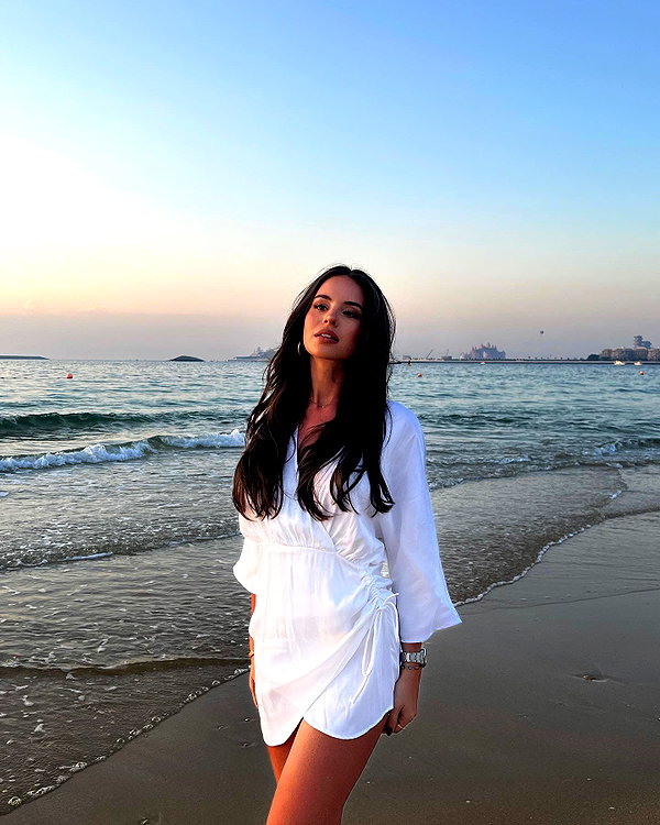zoeliss instagram image archive image