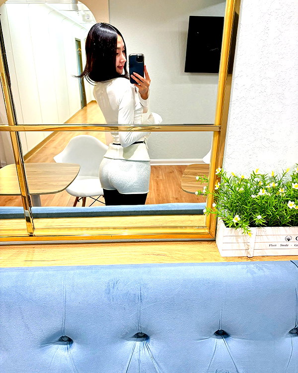 indra0102_ instagram image archive image
