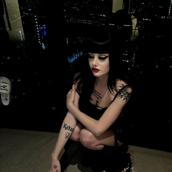 livindeadyaz instagram image archive image