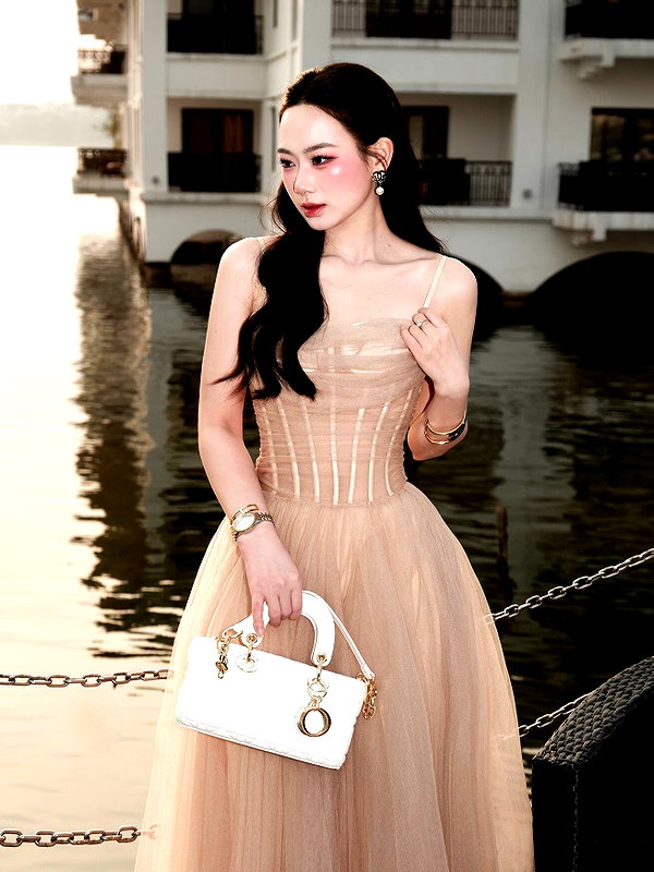 lyhythuedoxinh instagram image archive image