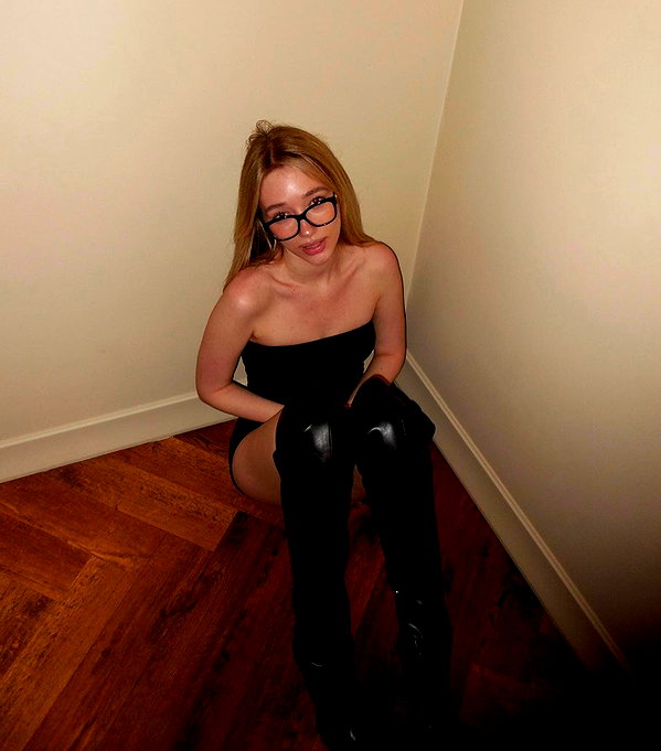 avestanova instagram image archive image