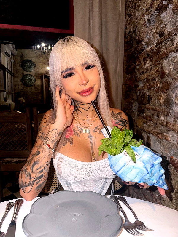 vampire_melanie instagram image archive image