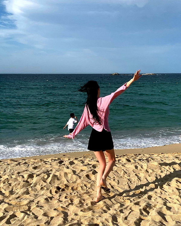 daxbin instagram image archive image