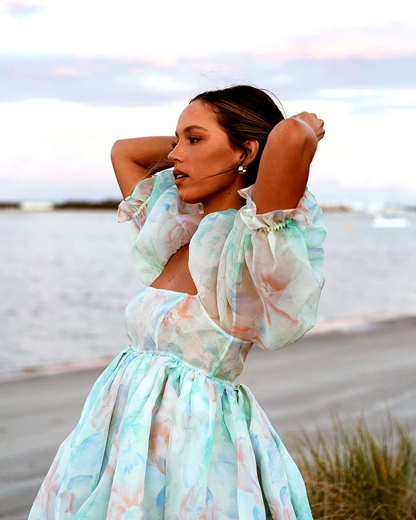 olivia.mathers instagram image archive image
