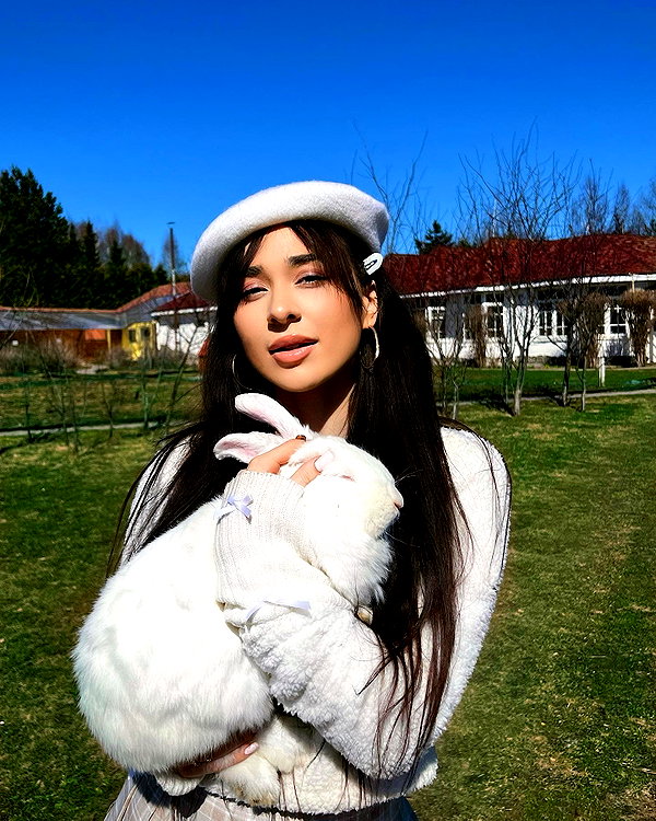 elsarca instagram image archive image