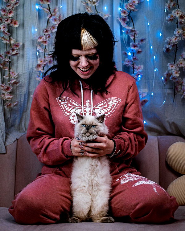 yeahimcaroline instagram image archive image