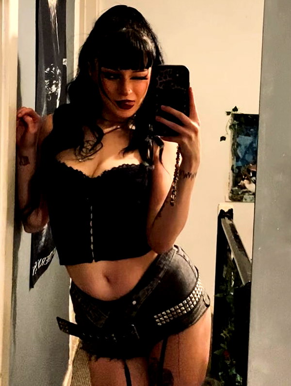 scarlett_ichor instagram image archive image