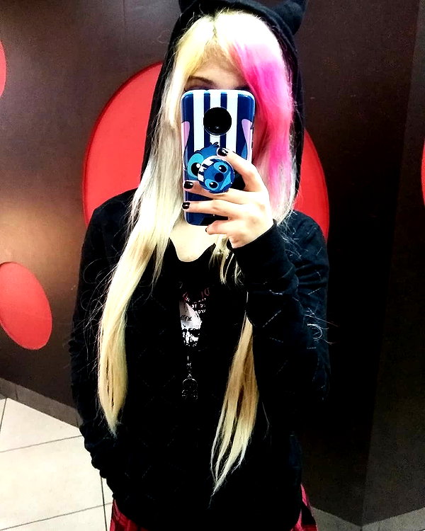 lucychernov instagram image archive image