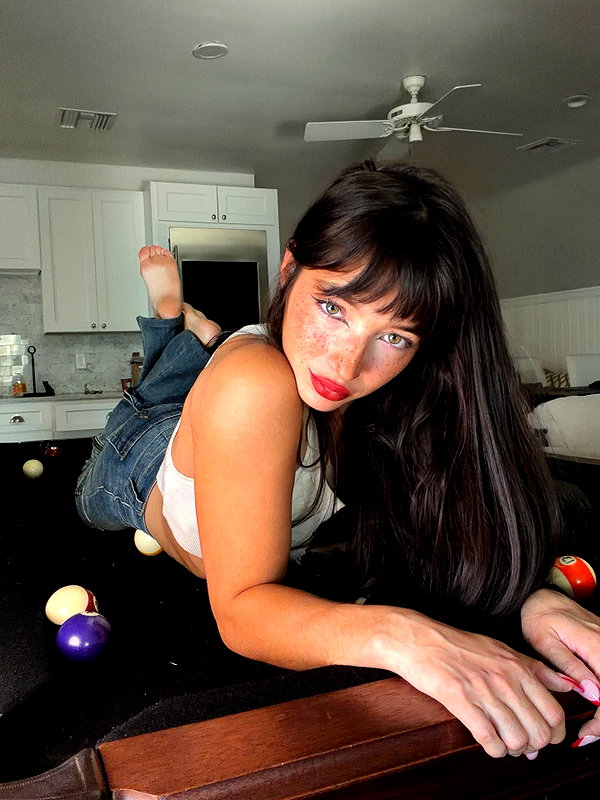 daniellebarnaa instagram image archive image