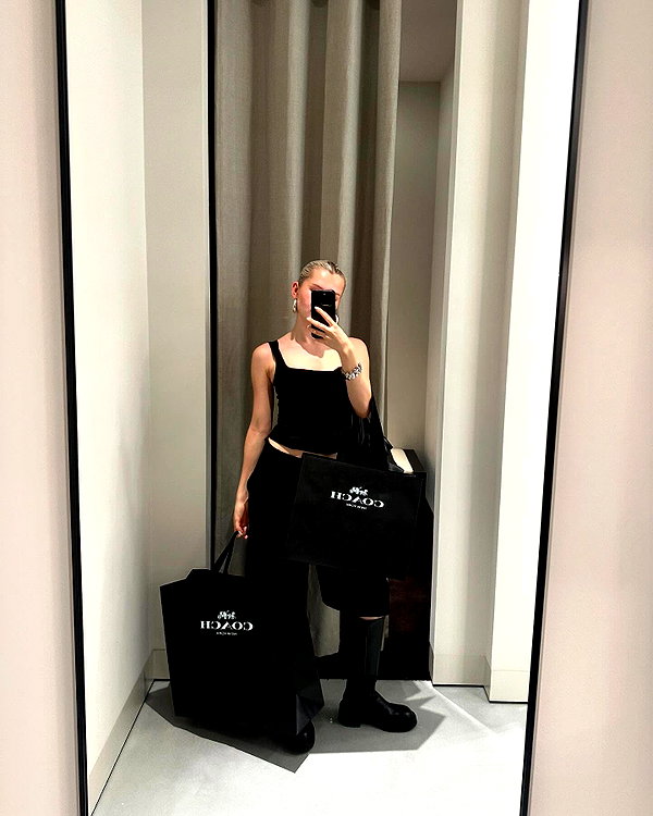 girlcalledluca instagram image archive image