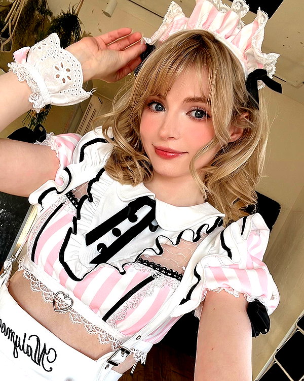 peachmilky_ instagram image archive image