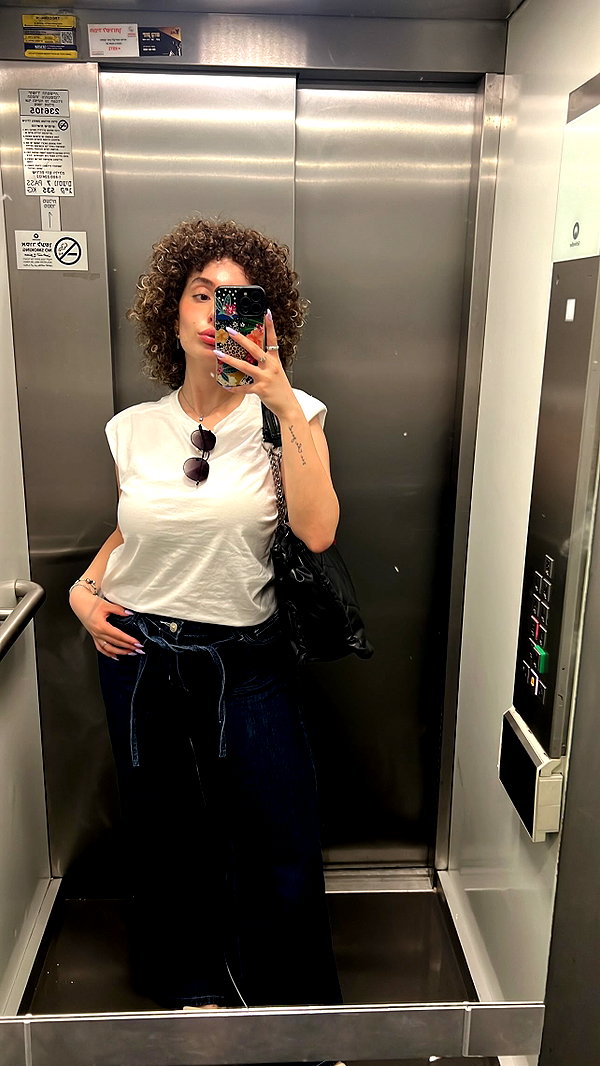 sonia.v._ instagram image archive image