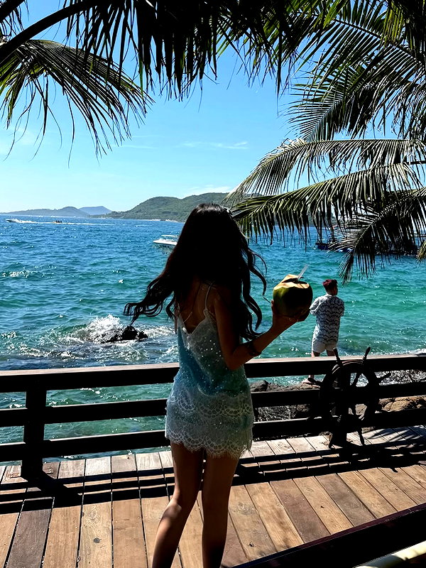 lyhythuedoxinh instagram image archive image