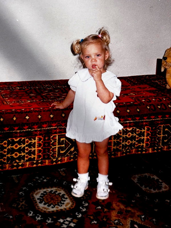 lila.garnik instagram image archive image