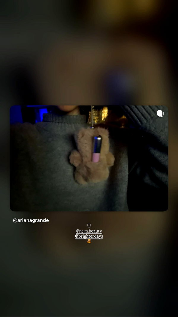 arianagrande instagram image archive image