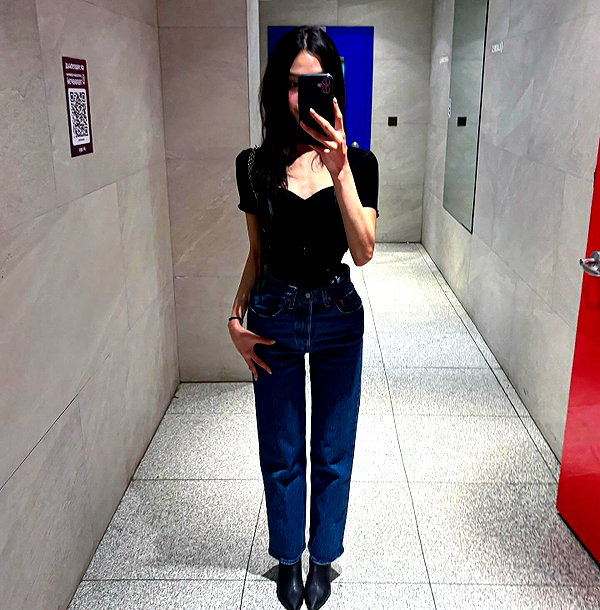 indra0102_ instagram image archive image