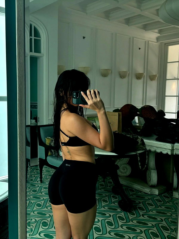 katiele.fit instagram image archive image