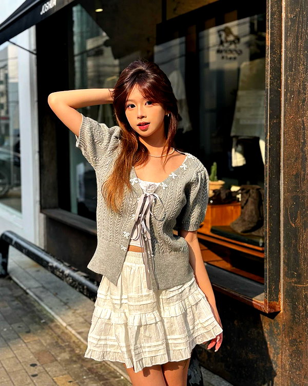 e.shao_417 instagram image archive image