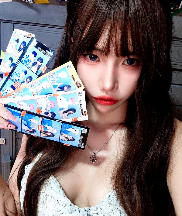 bora__look instagram image archive image