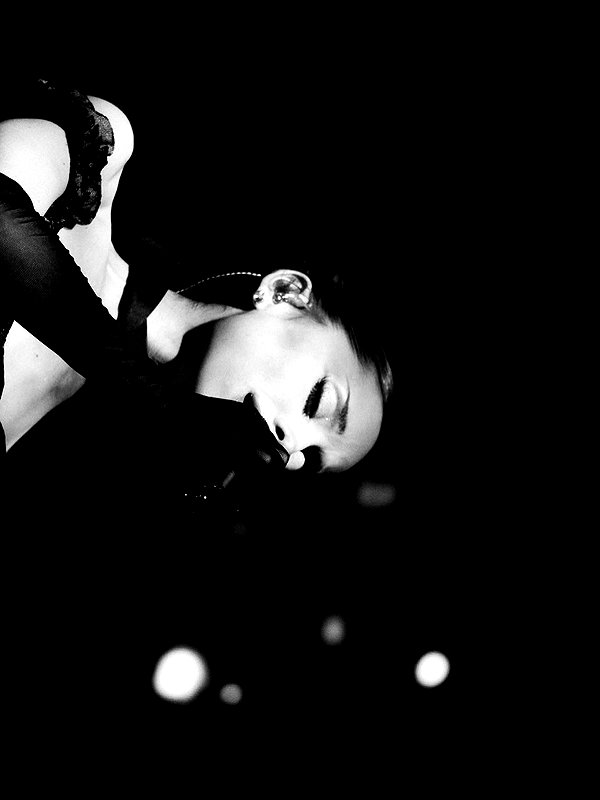 arianagrande instagram image archive image