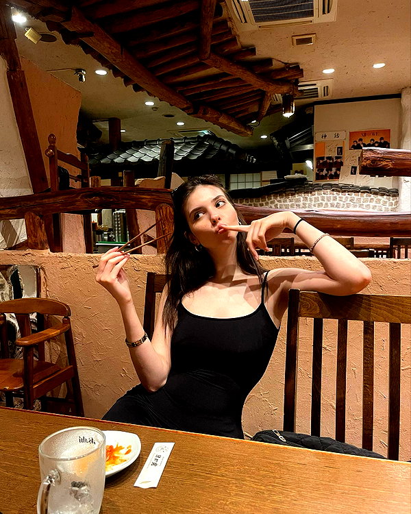 melsaimc instagram image archive image