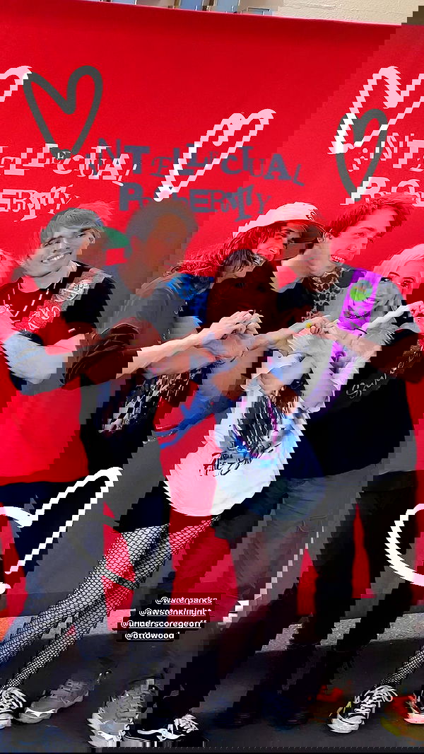 iluvmeww iluvmeww archive image