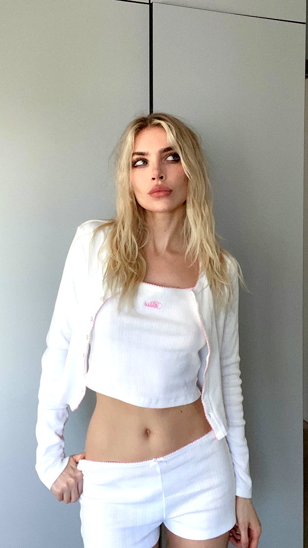 alien.hanna instagram image archive image