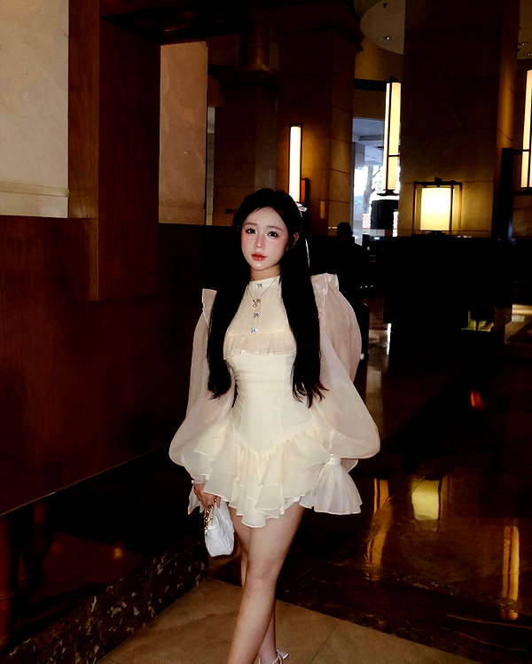 lyhythuedoxinh instagram image archive image