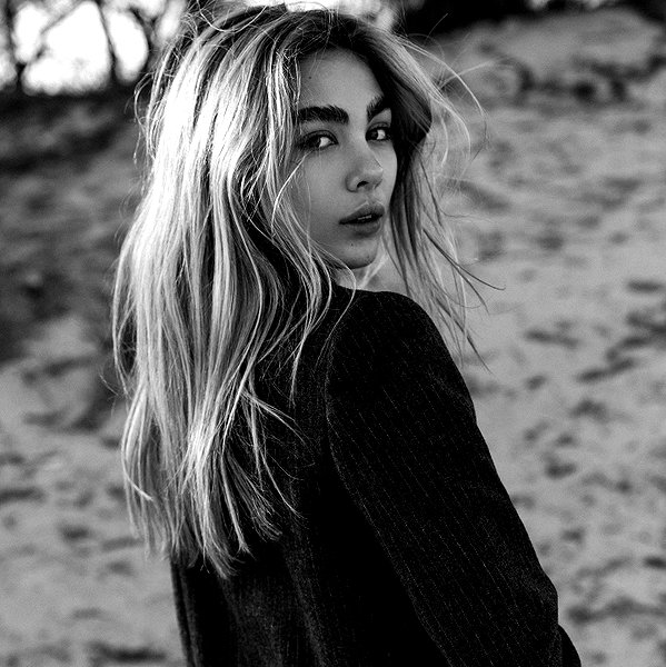 maya.keyy instagram image archive image