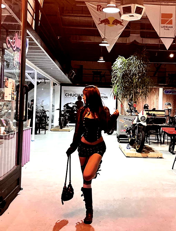 lyhythuedoxinh instagram image archive image