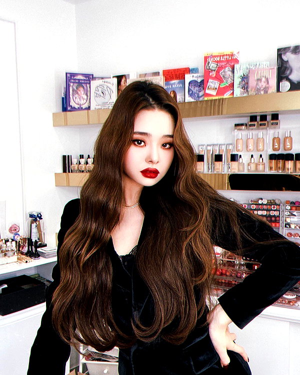 dear.zia instagram image archive image