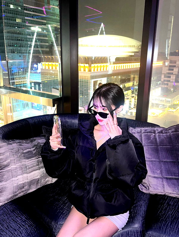 52._.0921 instagram image archive image