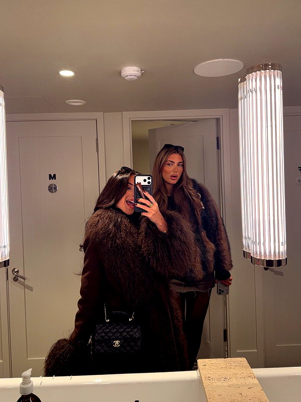 zoeliss instagram image archive image
