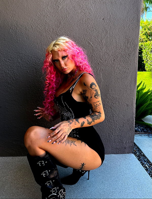 charleygrayyy instagram image archive image