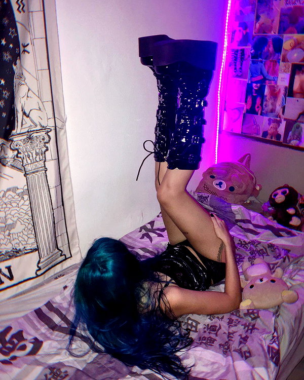 jadelaverne instagram image archive image