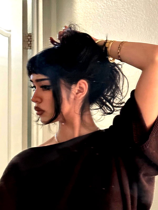 julia_ruelas instagram image archive image