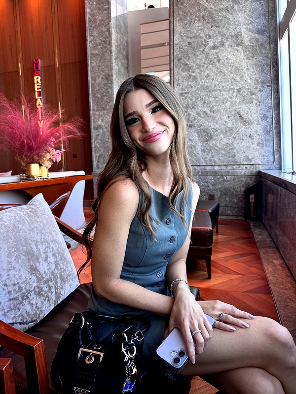 brookemonk instagram image archive image