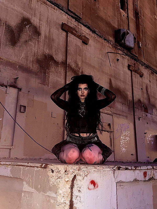 yeahimcaroline instagram image archive image