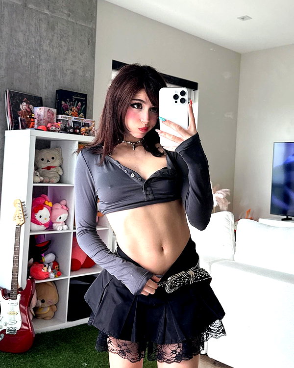 kennakins.cos instagram image archive image