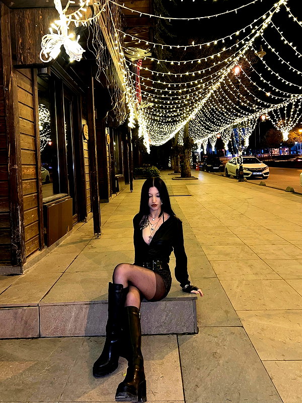 madamist_ instagram image archive image